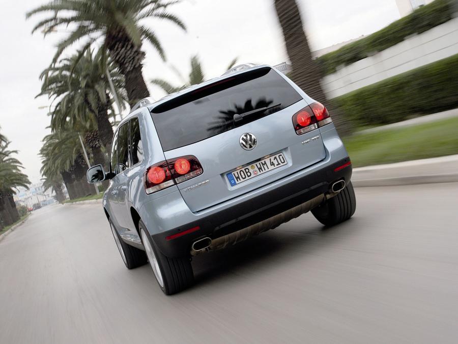  Volkswagen Touareg V10 TDi 2007 года  (фото 21 из 37)